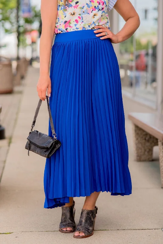 Stretch skirts for curvy figure flattery -Basic Pleated Maxi Skirt