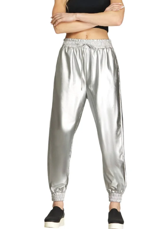 Form-fitting tight trousers for women with slimming effect and flattering cut -Dollar Joggers In Metallic Silver