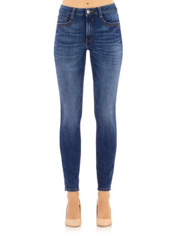 High-waisted tight trousers for women with flare leg and retro aesthetic -Starlet Skinny Jeans In Option