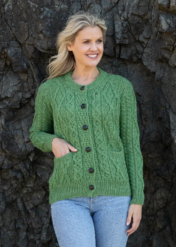 Minimalist - cardigan for a simple aesthetic -Inagh Ladies Aran Cardigan | Green