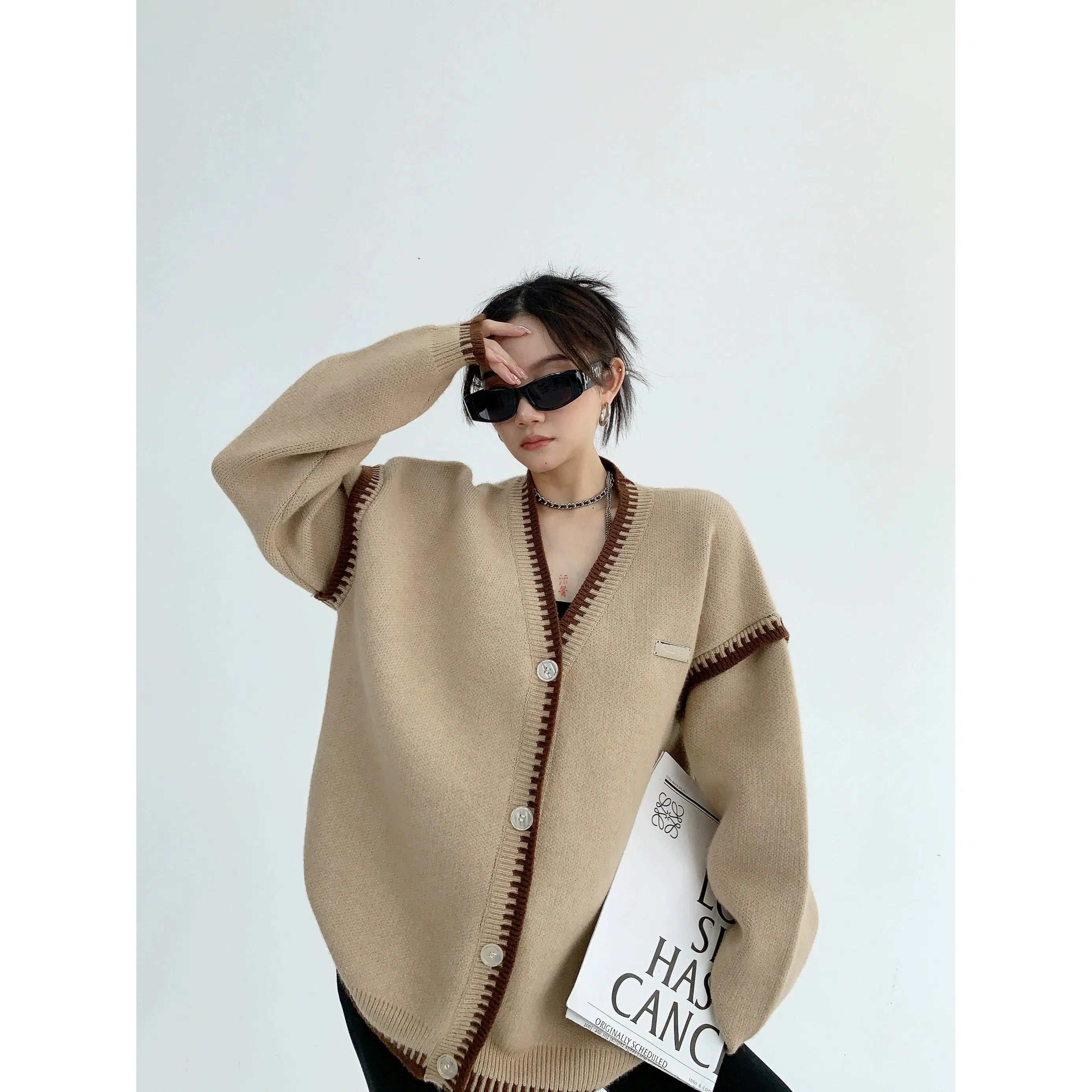 Sporting - event cardigan for a casual - sporty look -Button Closure Oversized Knit Cardigan