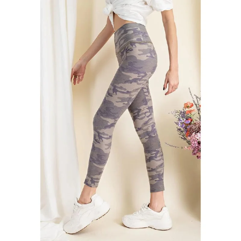 Tight trousers for women with vertical stripes and slimming effect for a sleek look -Camouflage Printed Rayon Spandex Leggings