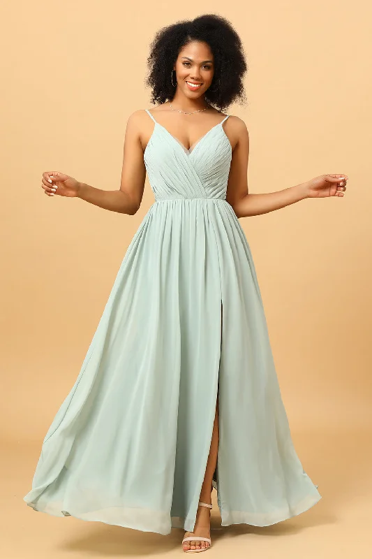 Sequined Dresses for Sparkle -Mint Green A-Line Ruched Chiffon Bridesmaid Dress