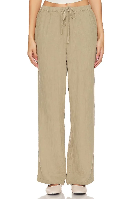 Vintage-inspired tight trousers for men with high waist and timeless look -Emme Pant In Mermaid